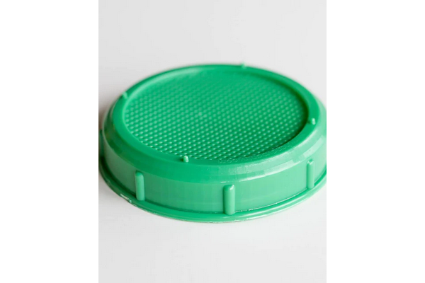 Load image into Gallery viewer, West Coast Seeds - Green Sprout Lid - BPA-Free Plastic for Mason Jars